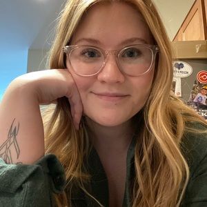 Meet your Posher, Natalie